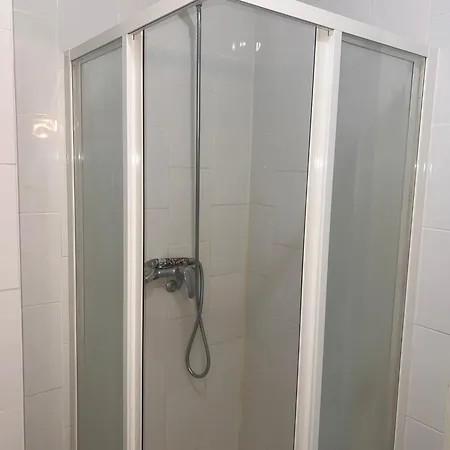 Olympique Studio Proche Paris Apartman *
